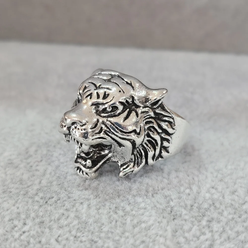 Thai Tiger Punk Ring